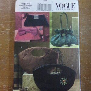 VOGUE SEWING ONE SIZE ACCESSORIES PATTERN V8174 HANDBAGS-CLUTCHES UNCUT